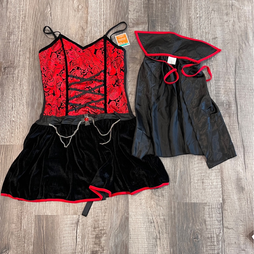 Vampiress Adult Costume